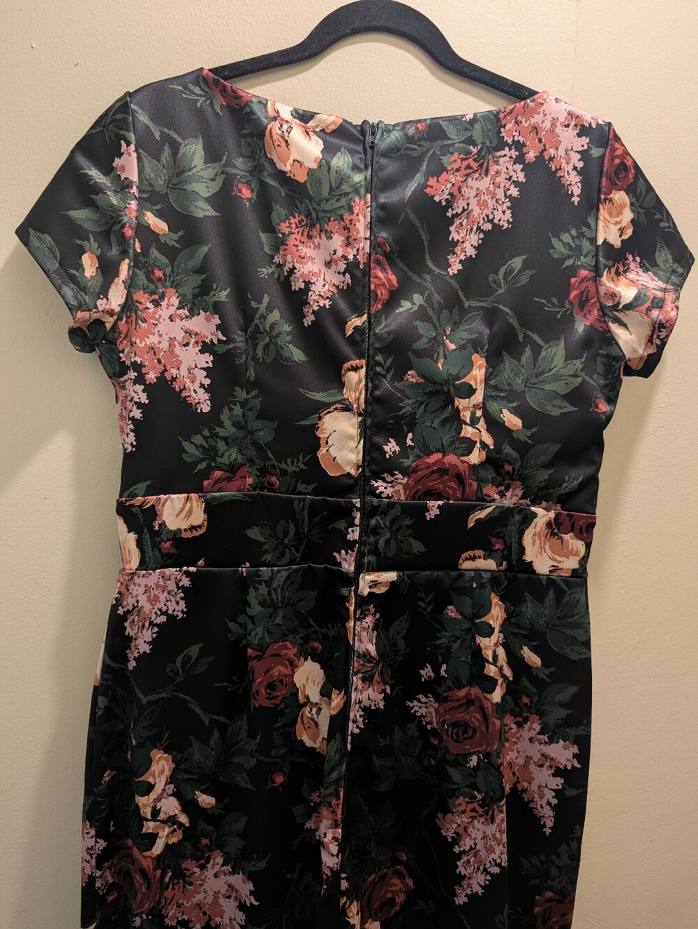 Pinup Couture Ava Faux Wrap Wiggle Satin Dress Black w/ Pink Floral Print- XL - Picture 7 of 16